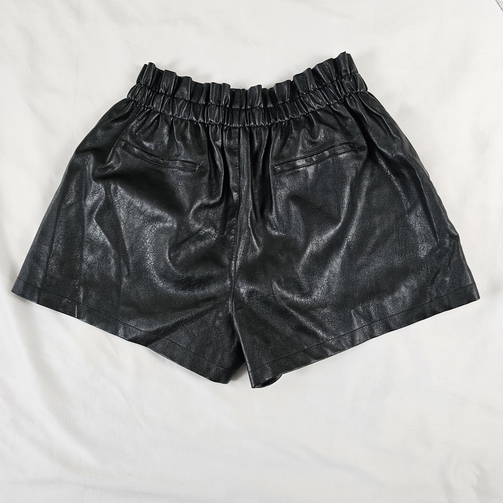 Black Faux Leather Paperbag High Waisted Shorts Womens 2X Wide Leg Trouser - Picture 2 of 7